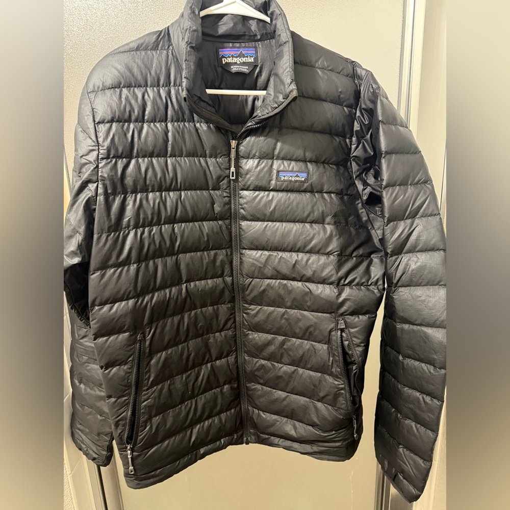 Patagonia Retro Black Outerwear with Logo Patch